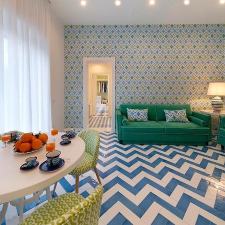 Sorrentovibes - Design Holiday Home In Sorrento City Center Kültér fotó